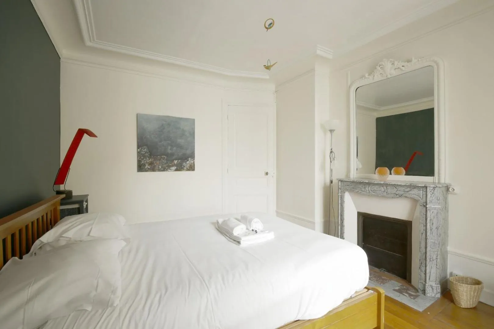 Spacious With 3 Bedrooms - Tour Eiffel 파리