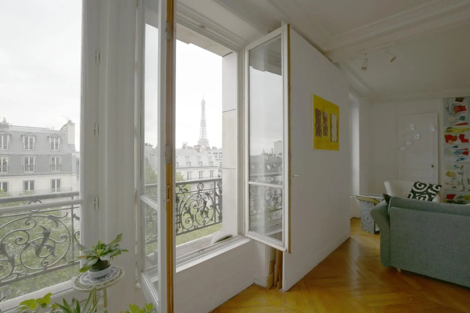 Spacious With 3 Bedrooms - Tour Eiffel *